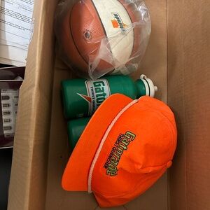Classic Gatorade items - Old / New Stock - never used - includes 2 caps plus